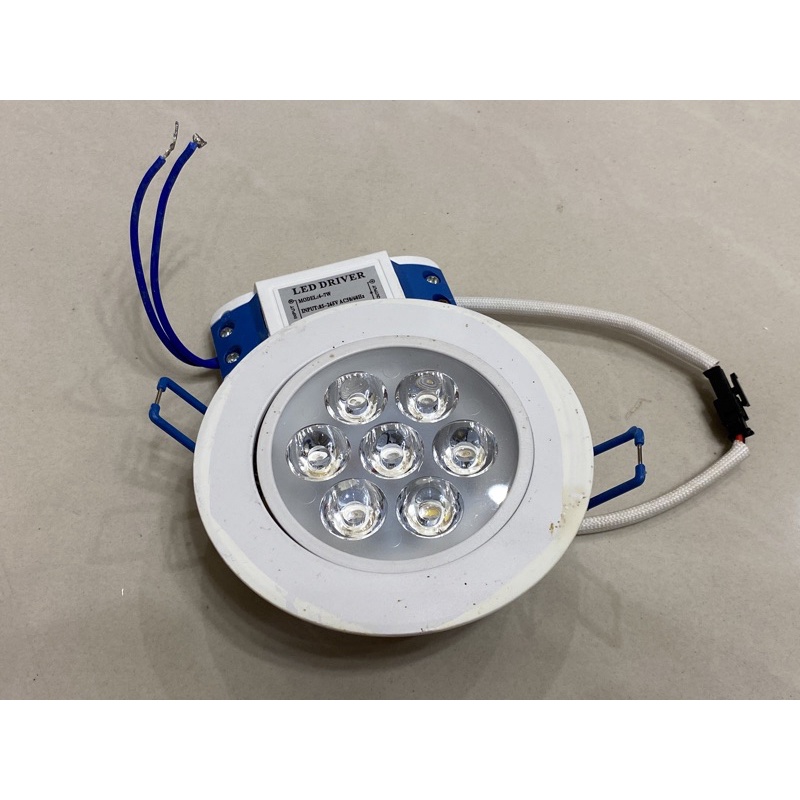 LED 8.5cm 崁燈 二手出清，12個共 $80