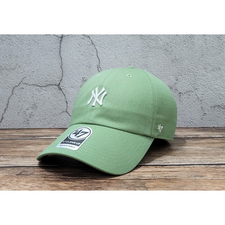 蝦拼殿 47brand MLB紐約洋基NY 小LOGO 薄荷綠色底白字基本款老帽 男生女生都可戴  現貨供應中