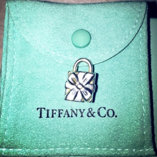 Tiffany 蝴蝶結 禮物盒 吊飾 925純銀 保證專櫃正品