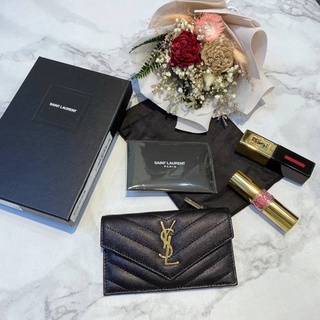 現貨$12500 聖羅蘭 YSL MONOGRAM系列V字縫線魚子醬牛皮金色金屬LOGO 卡片零錢包