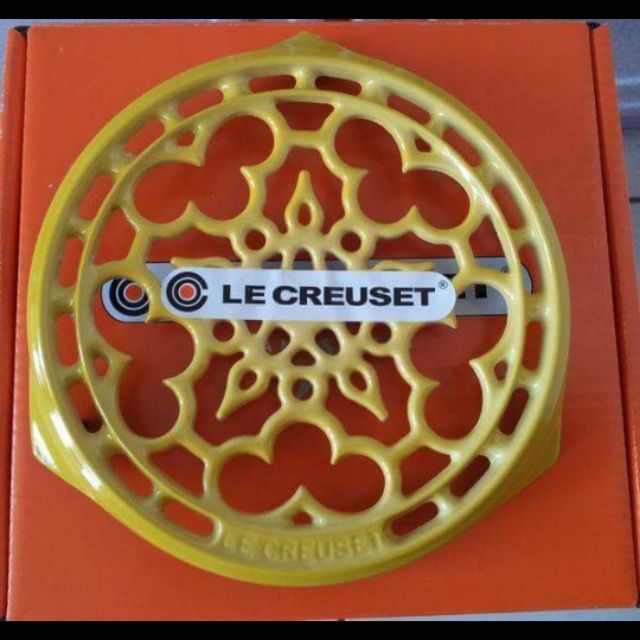 Le Creuset 梨黃色鑄鐵鍋架