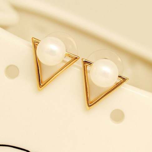 【NiNi Me】夾式耳環 金屬三角形珍珠夾式耳環 E0028