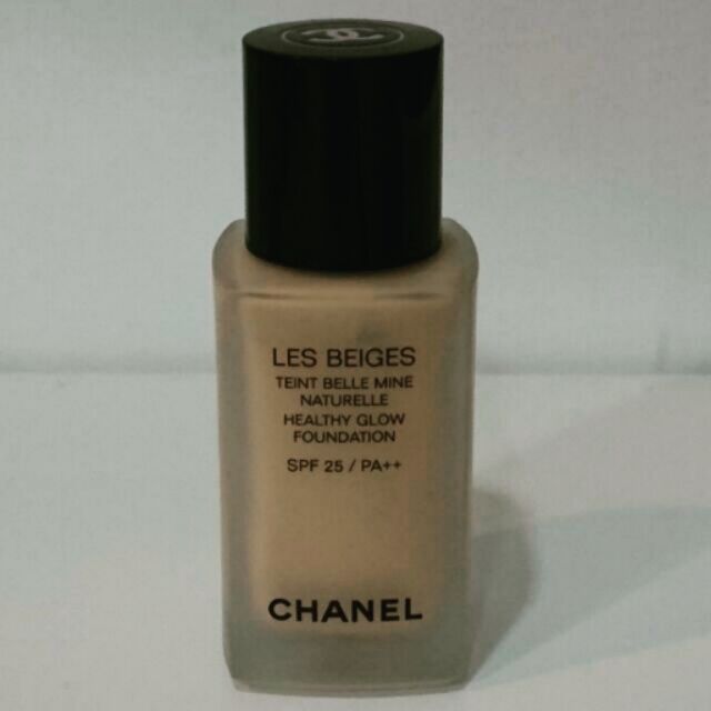 CHANEL 香奈兒 時尚裸光水慕絲粉底液 N°21 SPF25/PA++