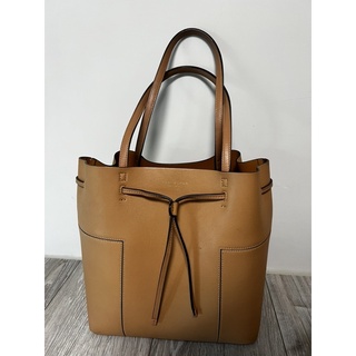 TORY BURCH BLOCK-T BUCKET 輕奢水桶包/托特包［卡其色］