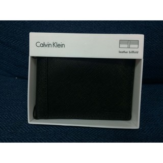 Calvin Klein 經典荔枝紋皮革LOGO短夾-黑色