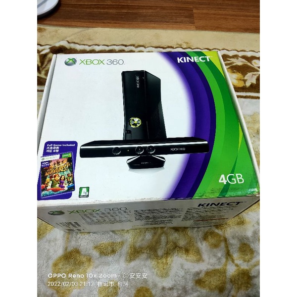 XBOX 360 S 主機 KINECT 4G 9.99成新 附體感器加原廠送的遊戲一片整箱超級完整