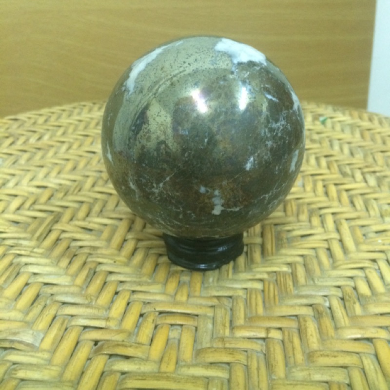 黃銅礦（愚人金）球、含座