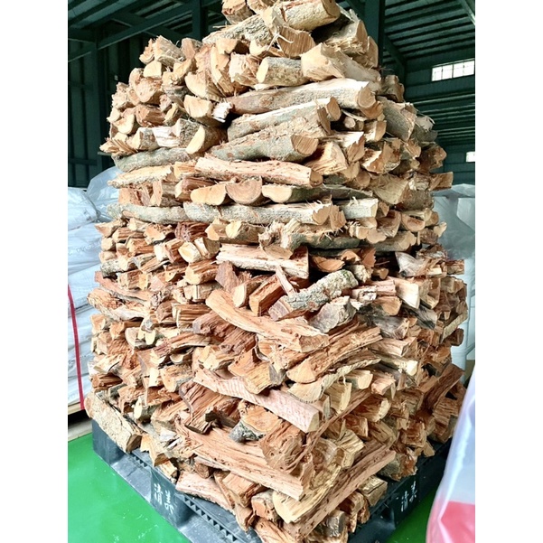 現貨5公斤🔥賣場另有20公斤 台灣龍眼木🔥已乾燥 營火用木頭木材/木柴 露營晚會用木柴
