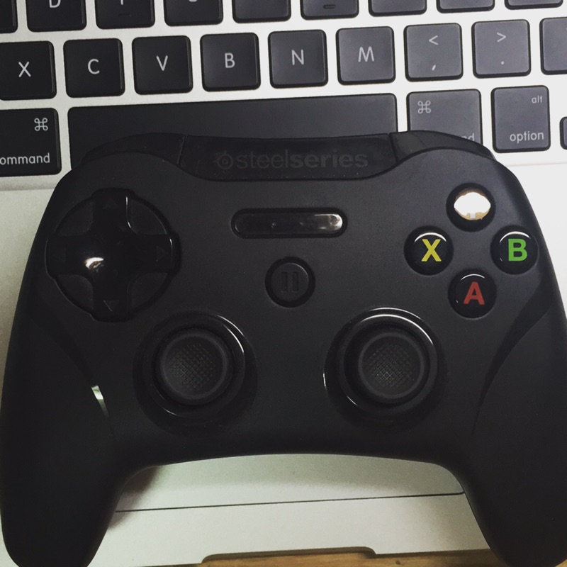 SteelSeries Stratus XL 無線控制器 for ios