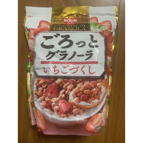 ⭕️現貨⭕️日本境內 ⭕️日清麥片NISSIN 限定草莓穀物 麥片 堅果 早餐 草莓麥片