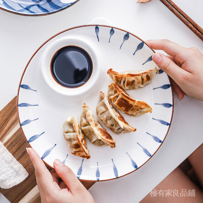 YONG 創意日式餃子盤家用帶醋碟盤子大號陶瓷水餃盤涼菜裝蝦盤點心餐盤