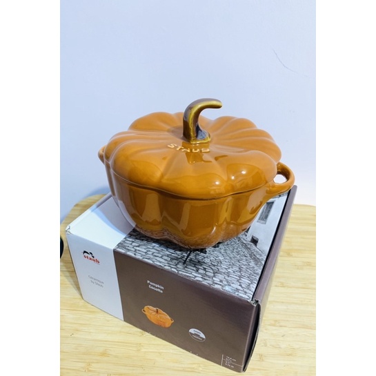 法國staub 南瓜烤盅陶缽 19cm(含把手）0.7L 橘 附盒子