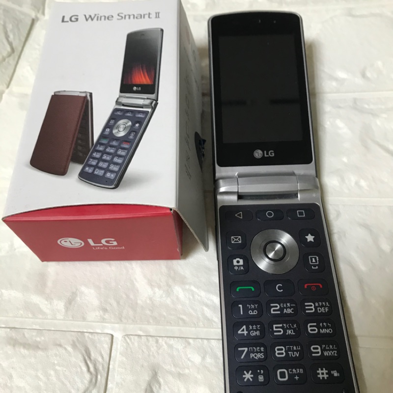 LG wine smart 2 行動電話