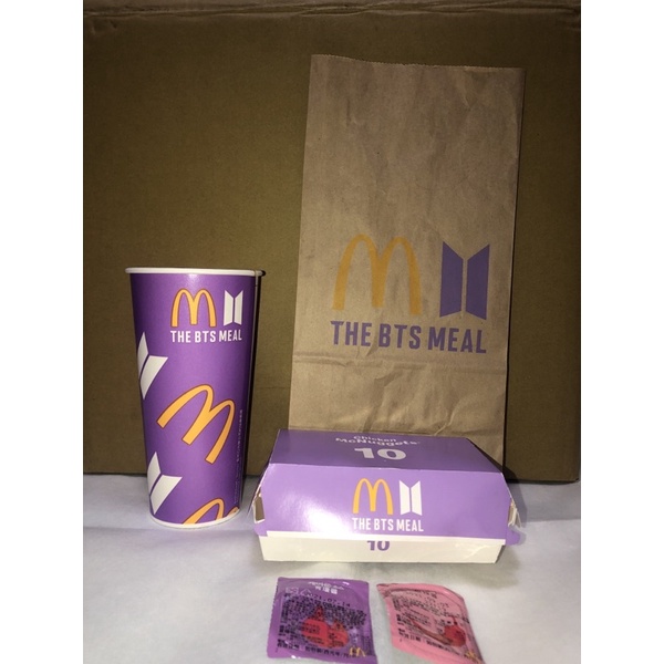 麥當勞+BTS聯名～～紫色包裝