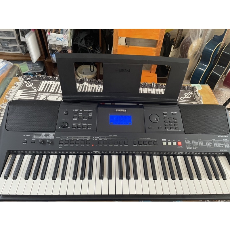 律揚樂器之家 二手山葉電子琴 YAMAHA psr e463 伴奏琴 61鍵 附琴架 譜架 變壓器