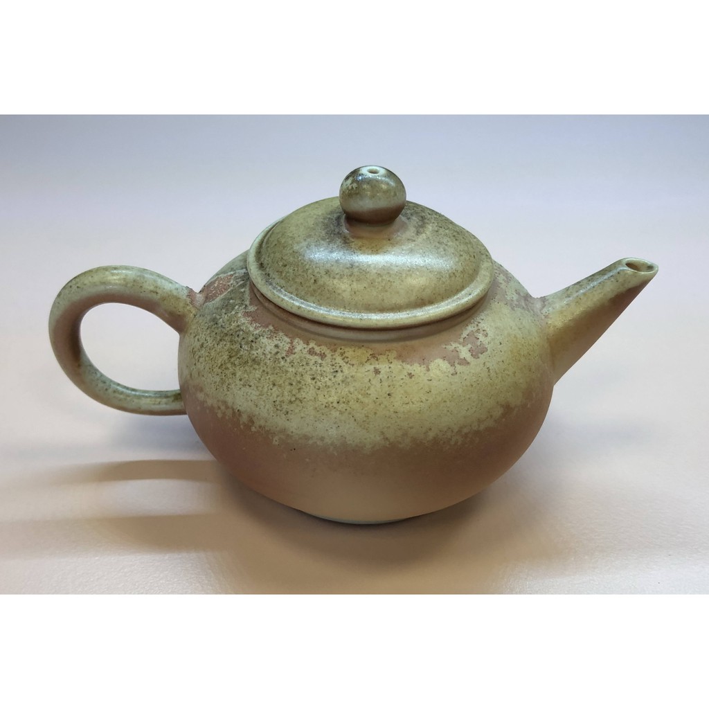 柴燒日本白瓷土茶壺(A款) 柴燒茶壺 日本白瓷土 茶道、茶藝、茶韻、茶具 碳素、遠紅外線、淨水、軟化水質 陶藝品擺件收藏