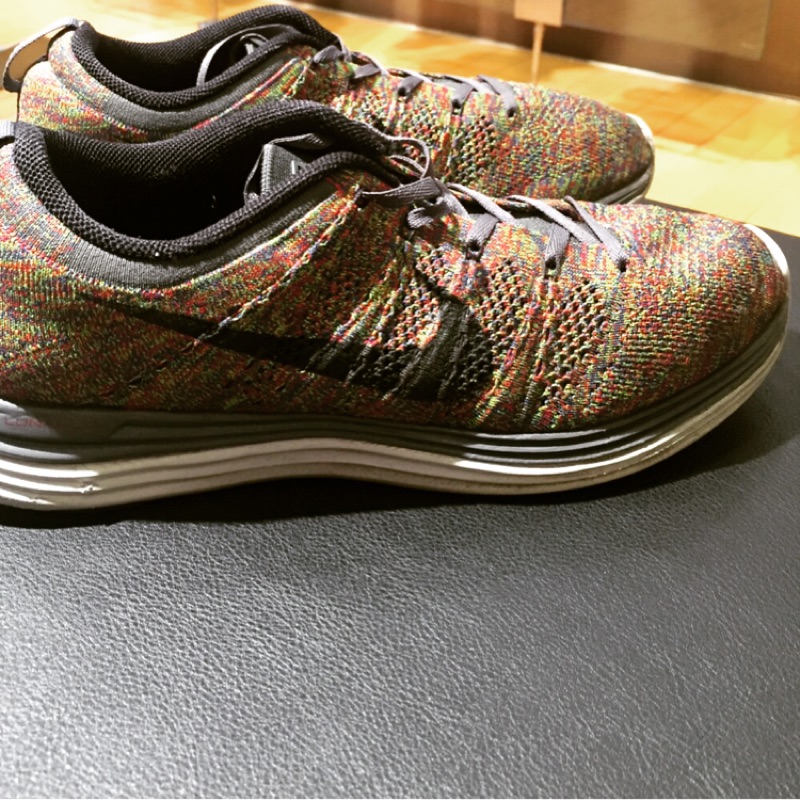 supreme lunar flyknit