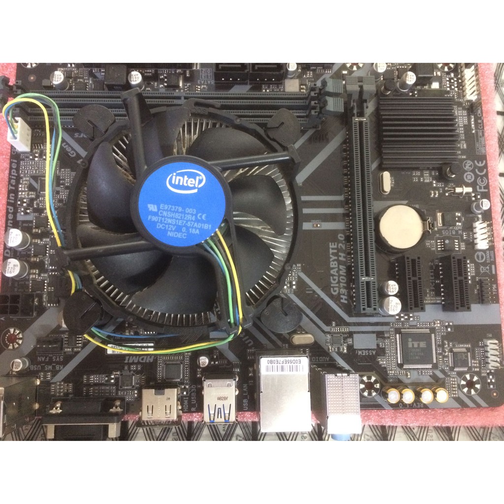 CPU :Intel i5-8400、主機板(1151):H310 M 2.0、記憶體DDR4; 8G