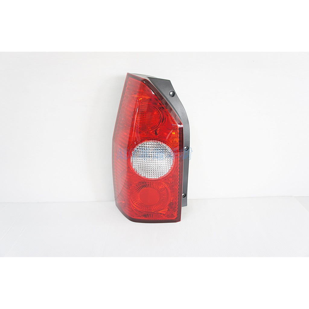 三菱 SAVRIN 01 02 03 原廠型紅白尾燈 單邊 DEPO製