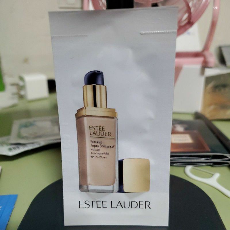 Estee Lauder 雅詩蘭黛 粉保濕訂製粉底精華