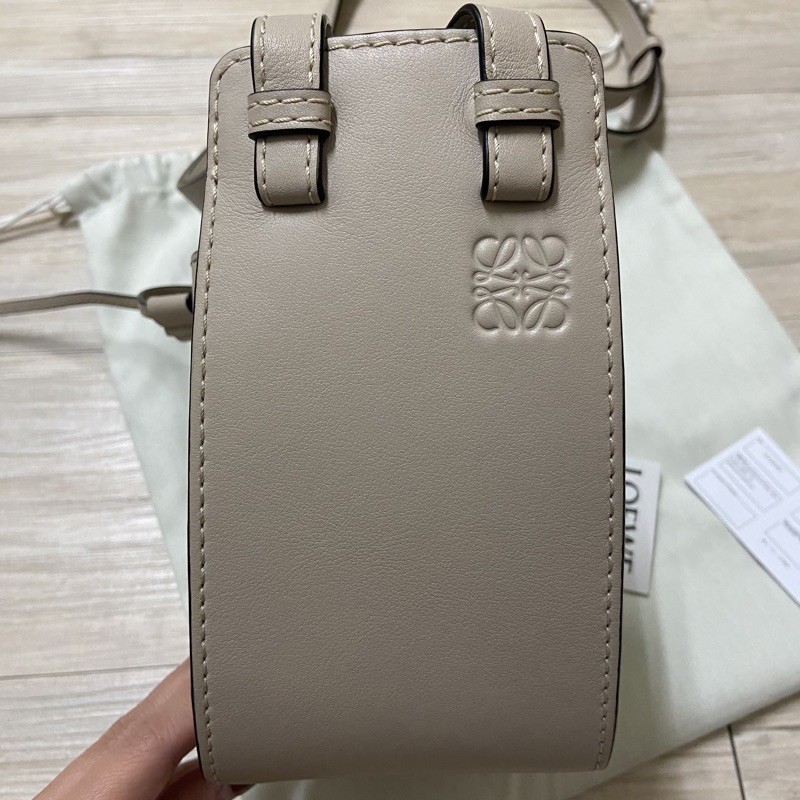 LOEWE mini hanmmock皮革拼接帆布吊床包（可台北市面交)