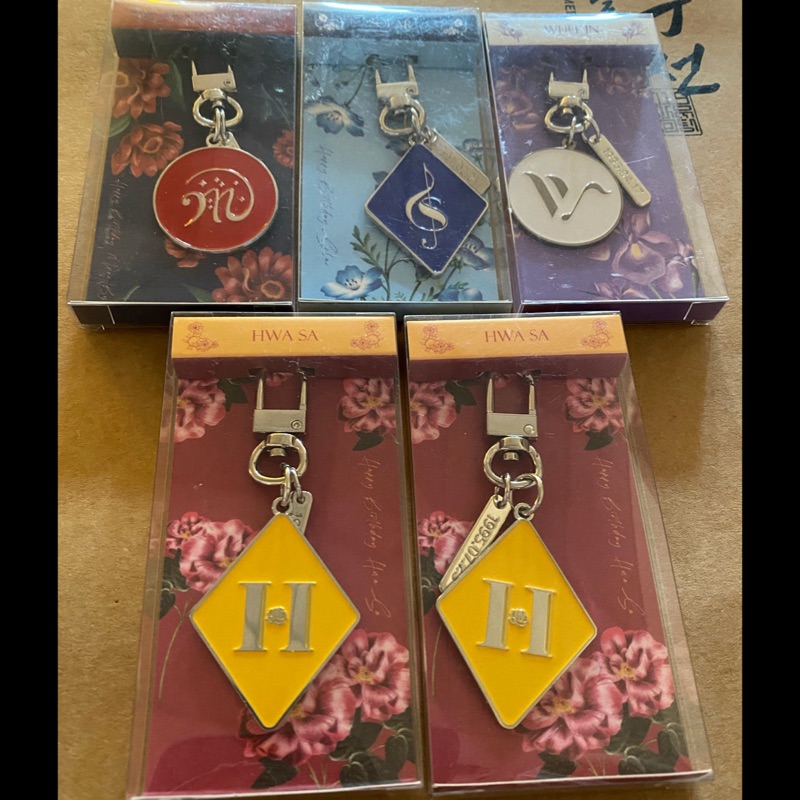 Mamamoo 華莎限量生日鑰匙圈 預購賣場 蝦皮購物