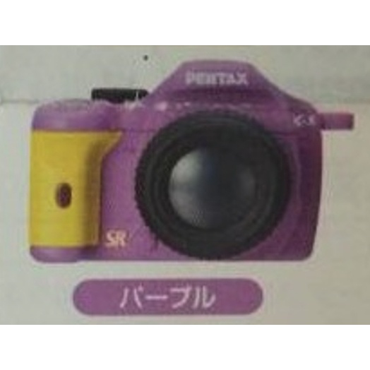 D-22 櫃 ： TAKARA 紫色 PENTAX K-x 賓得士 CAMERA 相機名鑑 微型吊飾 轉蛋　天富