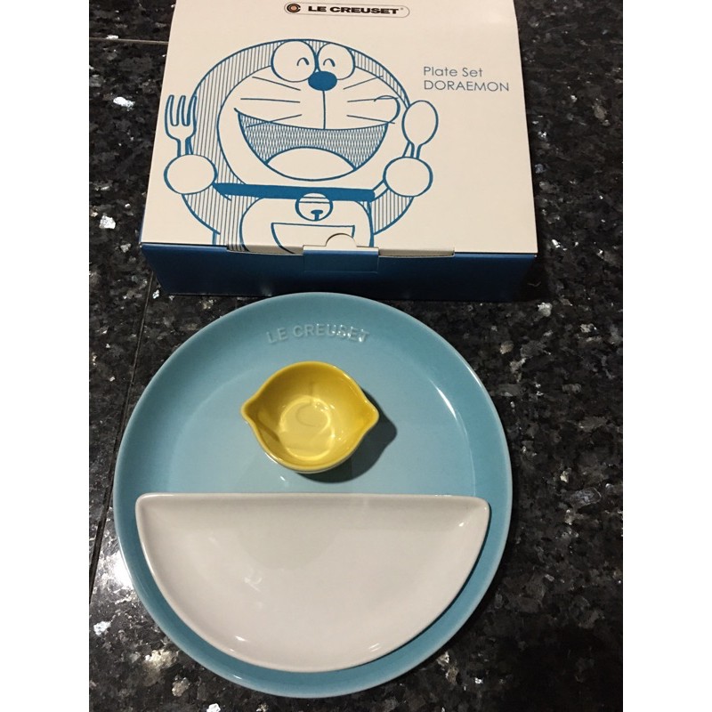 [現貨 限量] 法國酷彩 Le Creuset Doraemon 哆啦A夢 點心盤 叮噹 口袋盤 口袋造型餐盤組 餐具