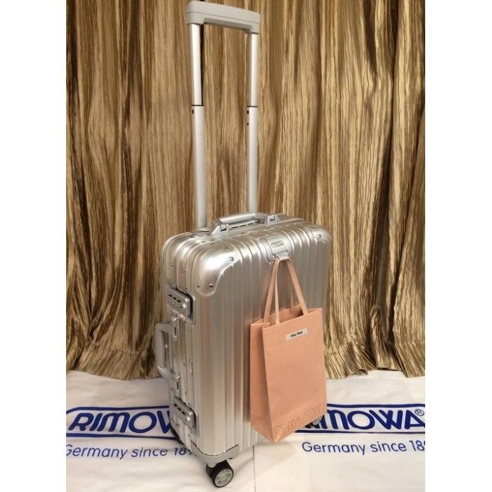 rimowa topas cabin
