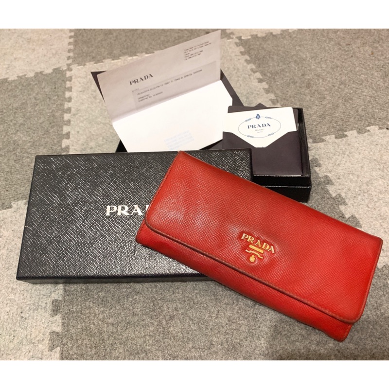「正品」Prada 紅色長皮夾 附盒子 購證