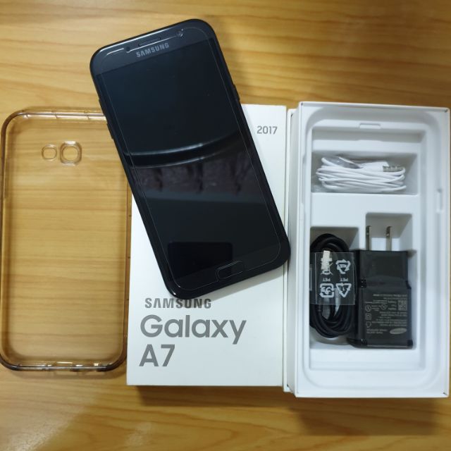 SAMSUNG Galaxy A7 (2017) 3+32G 5.7吋 FHD螢幕 4G+4G LTE 雙卡雙待機