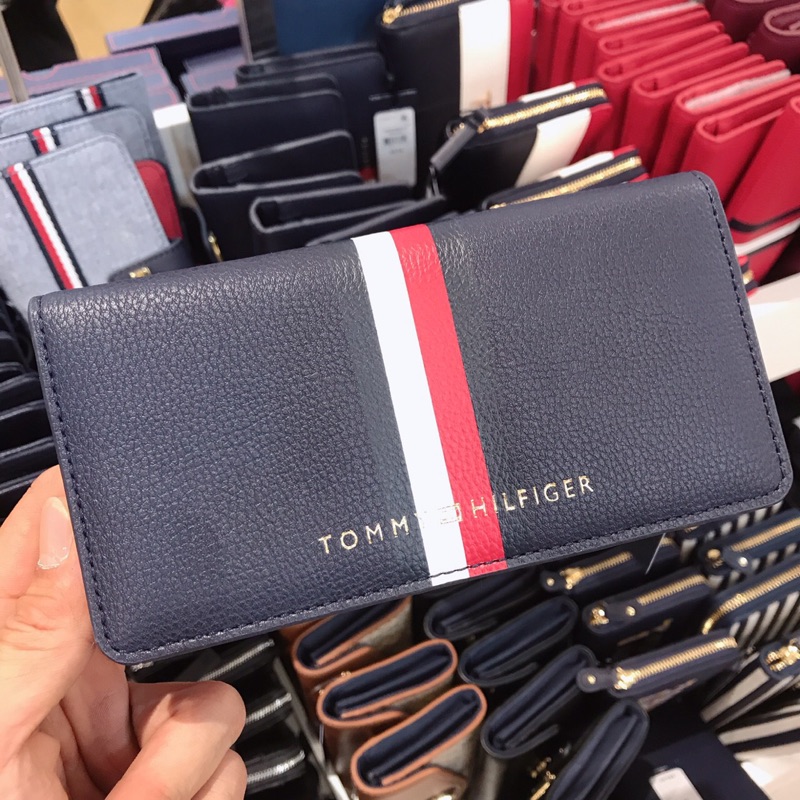 預🇨🇦Tommy Hilfiger 經典配色對扣式長夾