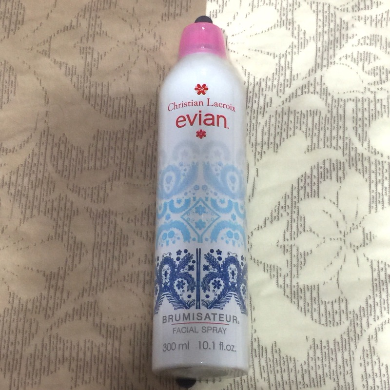 [全新］Evian愛維養礦泉噴霧300ml 聖誕限定版
