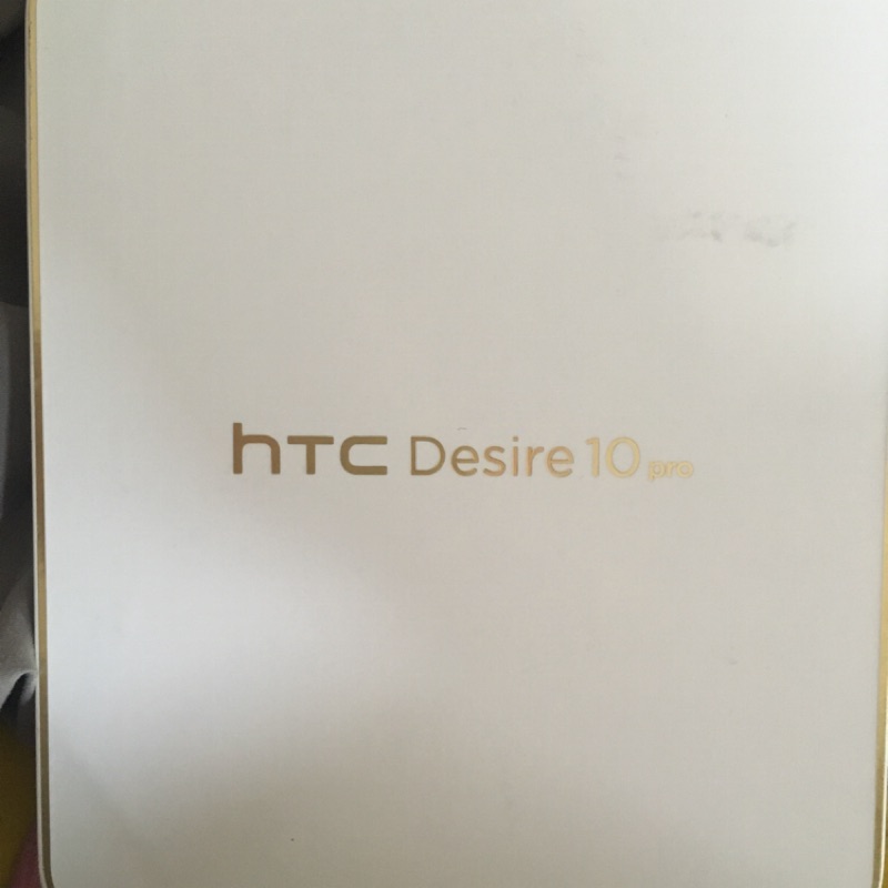 自售 全新htc desire 10 pro D10i 深藍64G