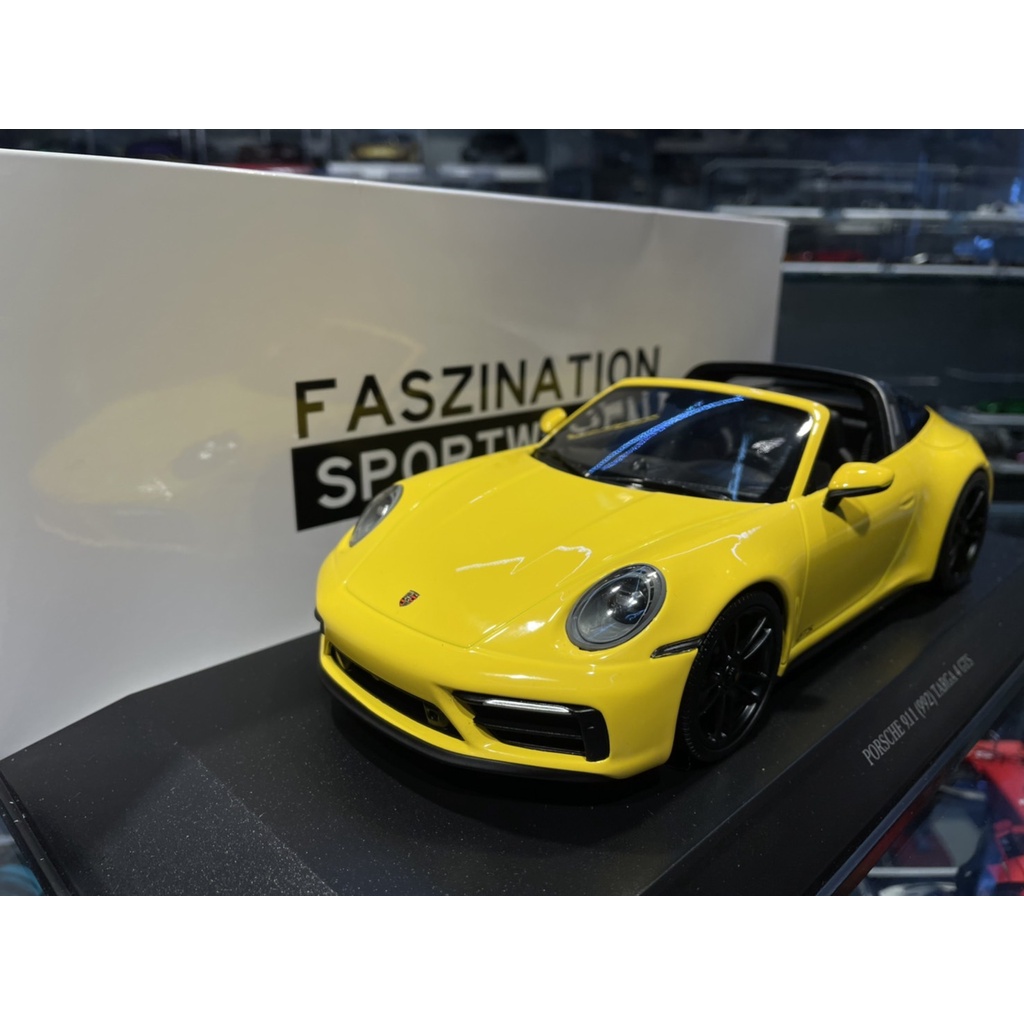 吉華科技@ 1/18 Minichamps 153061064 Porsche 911 (992) Targa 4