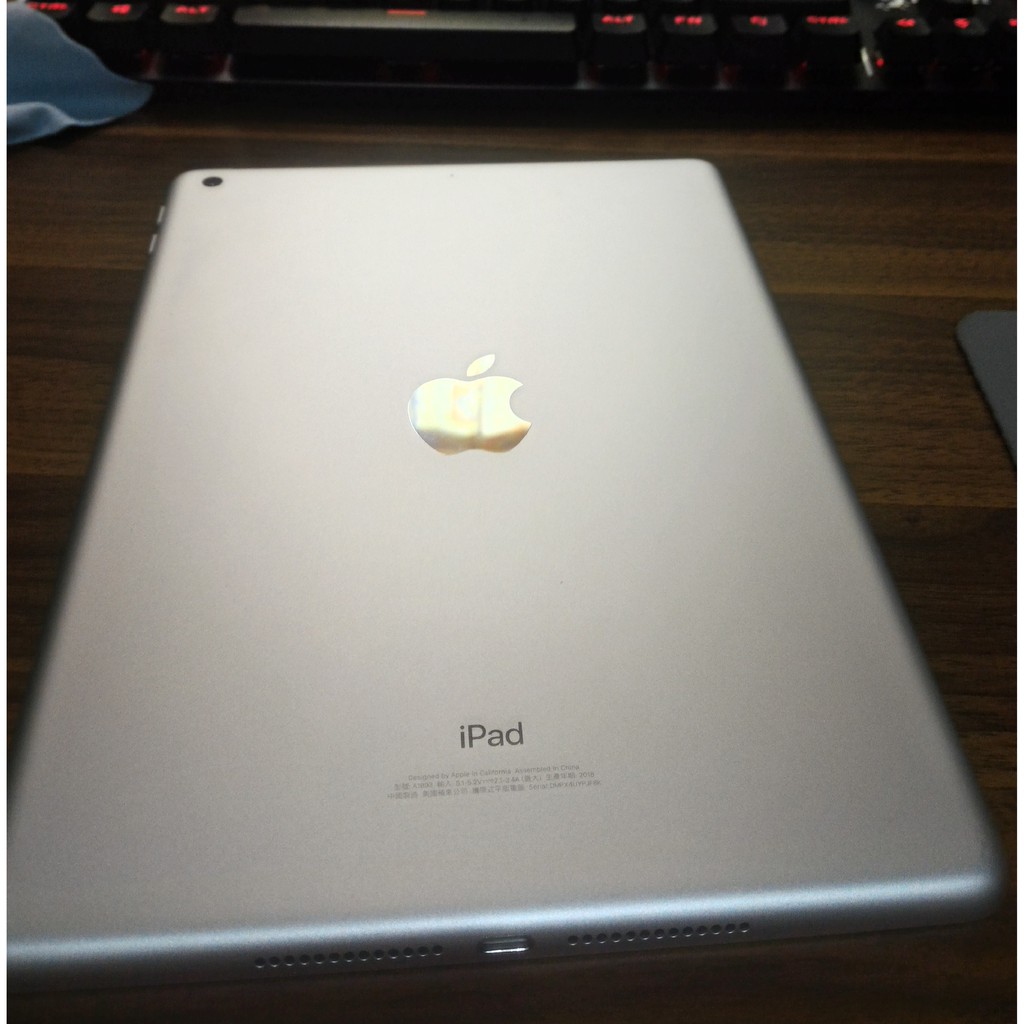 iPad 2018 32G+Apple Pencil 1代  (特開賣場)