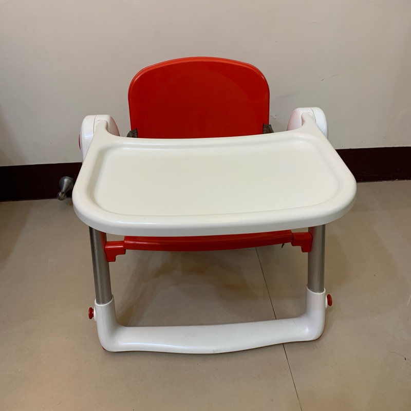 二手Qti  Apramo flippa 兒童折疊餐椅(紅色）