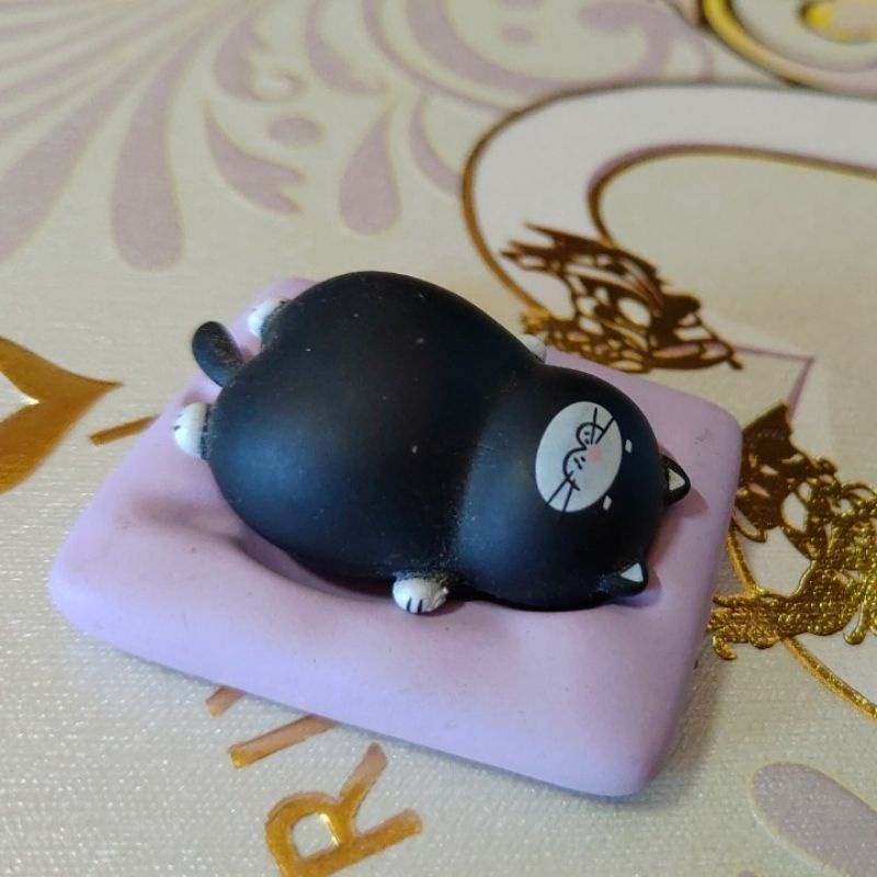 [絕版扭蛋出清]可愛黑貓咪睡覺扭蛋 /日本 可愛 Q版造型  二手 擺飾