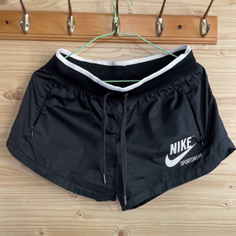 美國凹累購入s號Nike運動短褲