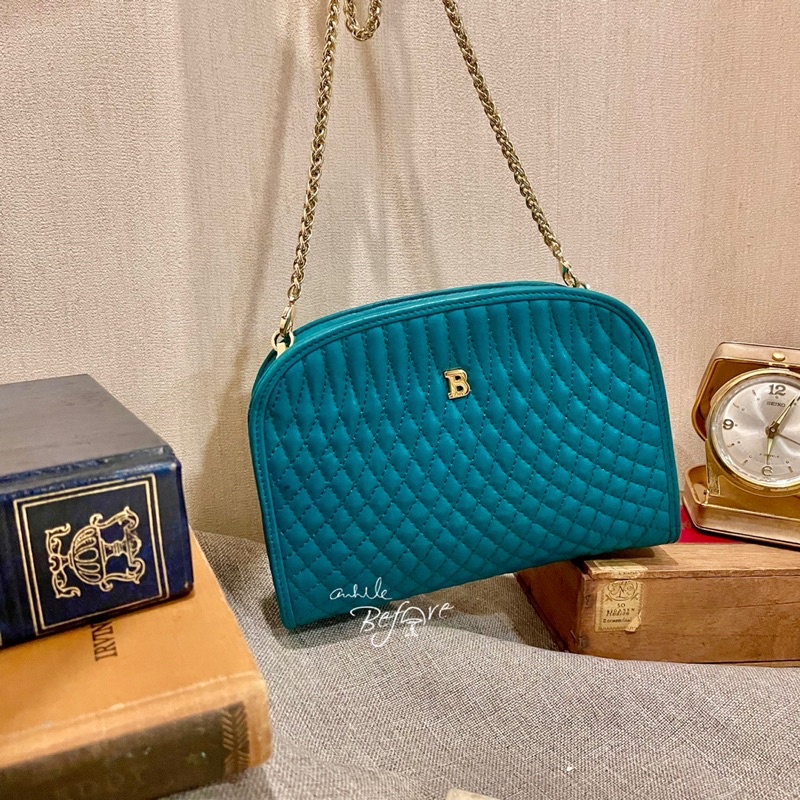 BALLY · Vintage · 極美新古品 濃郁湖水綠 小羊皮經典弧交織車線 手拿拉鍊包 已加釦附鍊可斜肩背 古董包