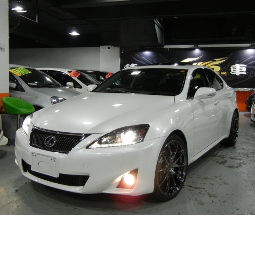 LEXUS IS250 CT200h IS200 RX330皆有