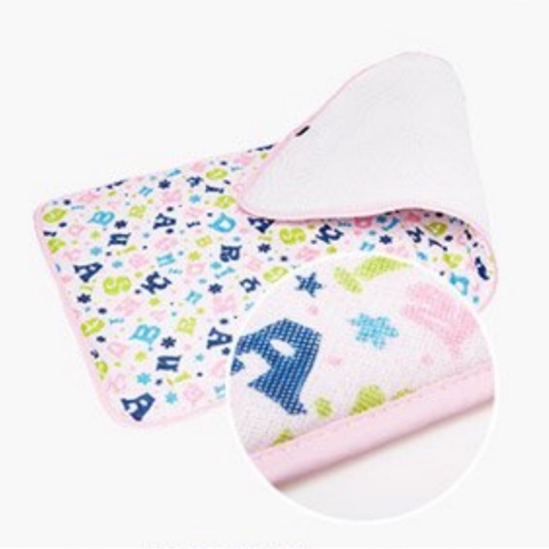 韓國 GIO Pillow 超透氣排汗嬰兒床墊/涼墊(M)字母星星
