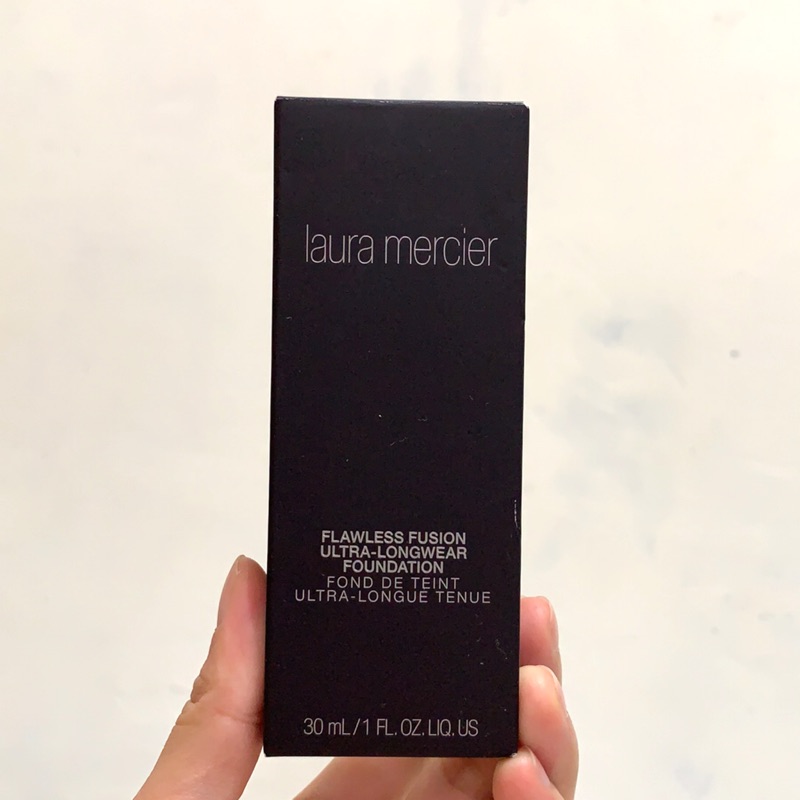 laura mercier 極限超時親膚粉底液