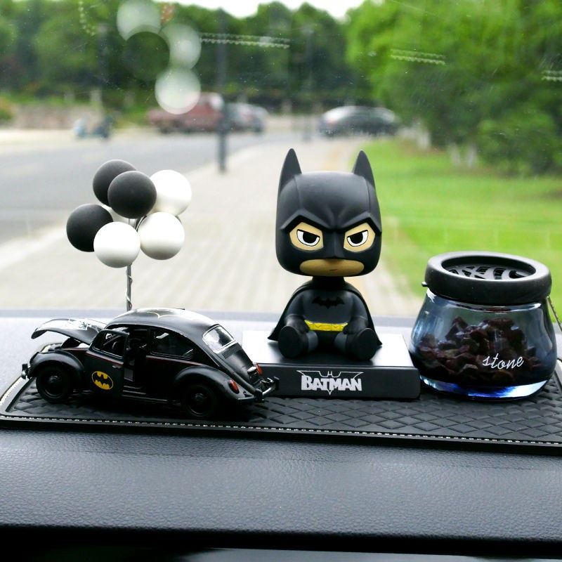 ☃△創意 可愛 蝙蝠俠汽車搖頭公仔擺件 卡通 中控臺車載車內裝飾用品 模型