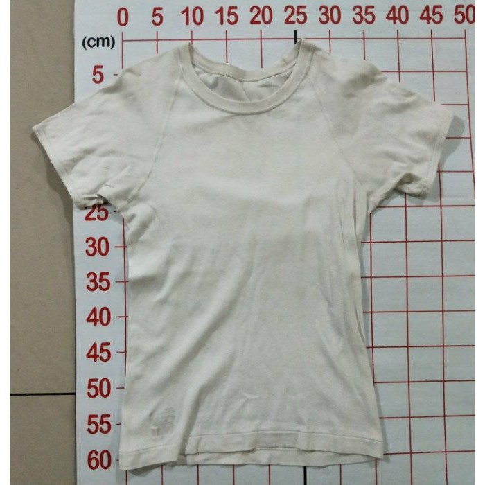 【二手衣櫃】男童 atones 白色內衣 150 日本製 有棉洗感 舒柔白色素面 透氣快乾 舒適剪裁  1071023