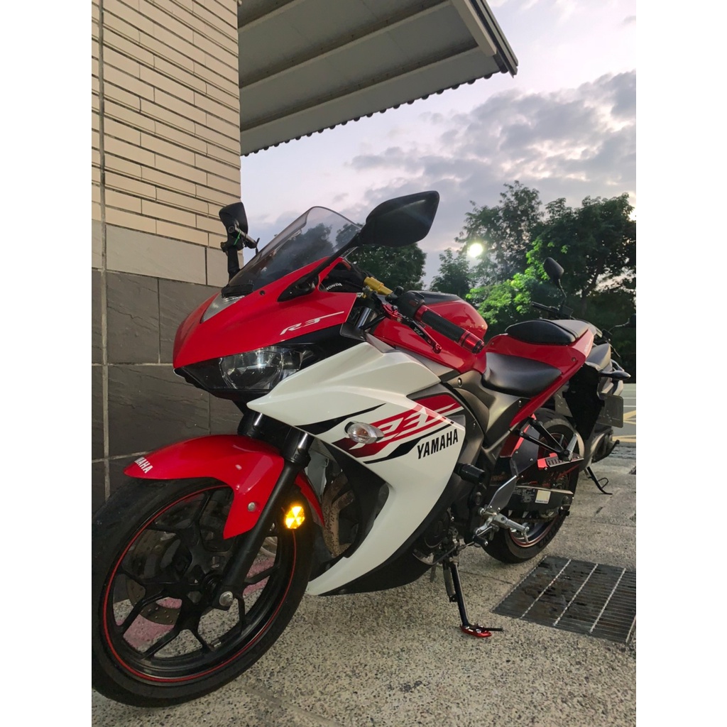 YZF-R3YAMAHAABS二手檔車中古車配合全額.超額.學生貸款強力過件白牌黃牌紅牌仿賽街車大型重機滿18即可辦理