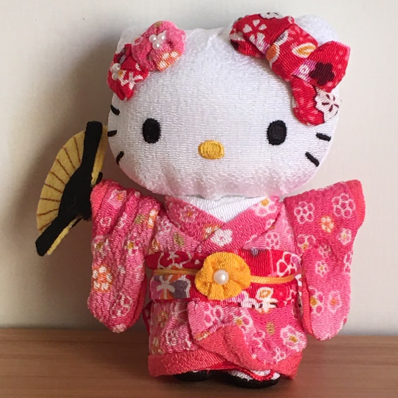 Hello Kitty 和服布偶娃娃吊飾日本限定 蝦皮購物