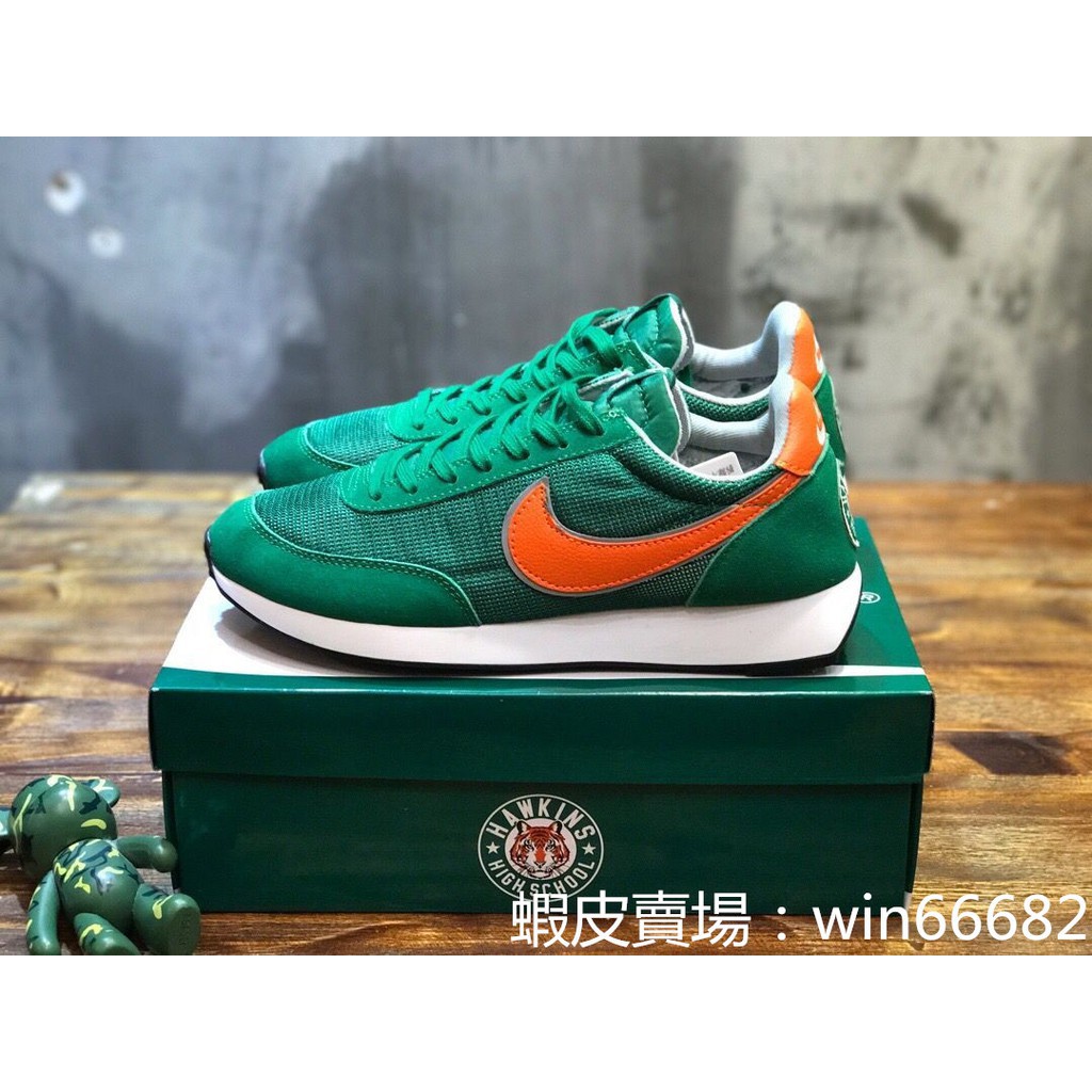 red nike roshe run womens