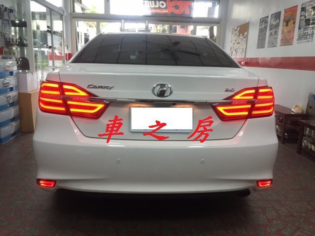 (車之房)  TOYOTA CAMRY 2015年 7.5代 跑馬燈 方向燈 光導尾燈 光柱 光條 LED 尾燈