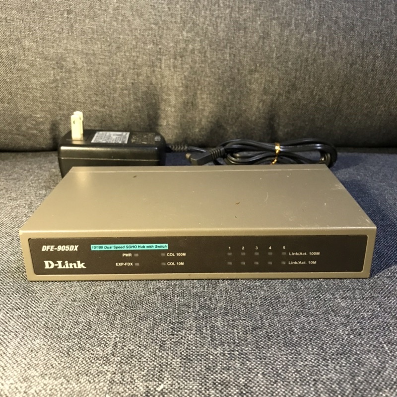 D-Link DFE-905DX 10/100 Dual Speed Hub with Switch